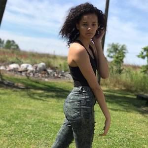 Meet your Posher, Ya'kaylah